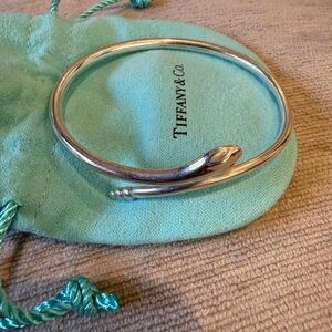 Tiffany & Co. Silver Serpent Bangle with Turquoise Pouch